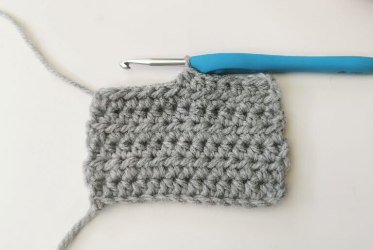 How to Half Double Crochet (HDC) · Hopelessly Devoted Crochet